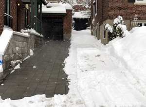 Montreal Residential Heated Driveway Charcoal hydroPAVERS®
