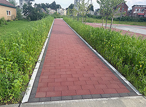 hydroPAVERS® - Utica Parking Lot Walkway