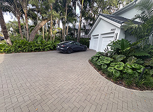 hydroPAVERS® Miami Driveway Dark Grey Herringbone Pattern