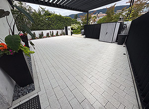 hydroPAVERS® Vancouver Sesame Snow White Driveway
