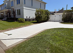 hydroPAVERS® Jersey Shores Super White Driveway
