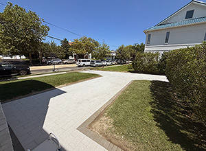 hydroPAVERS® Jersey Shores Super White Driveway