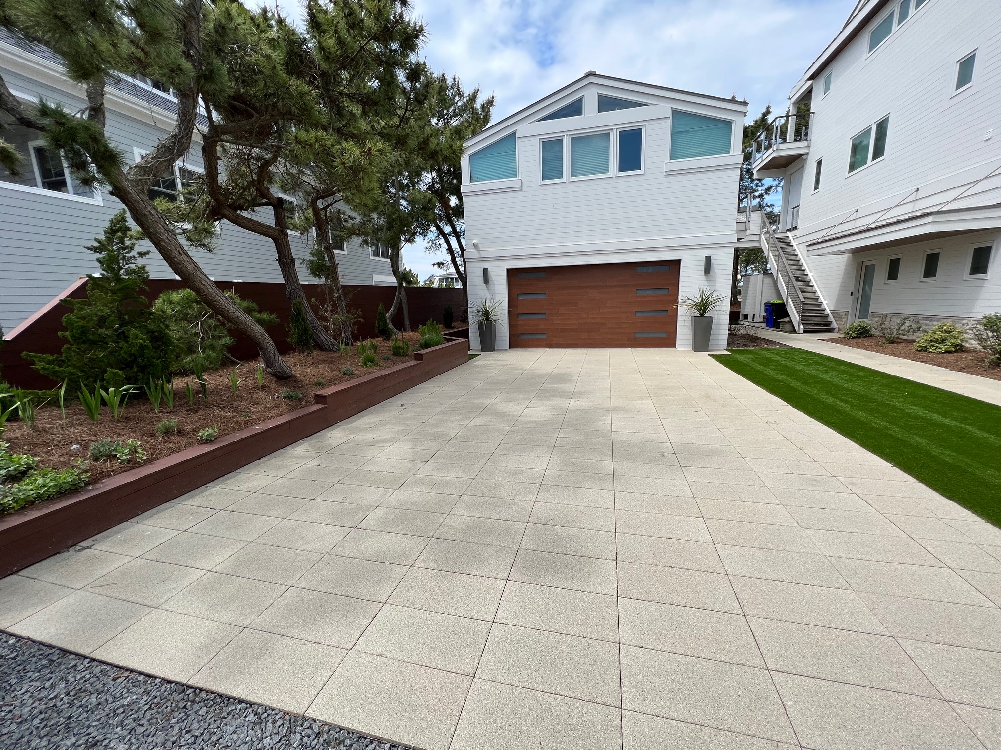 hydroPAVERS® - Double Driveway And Walkways